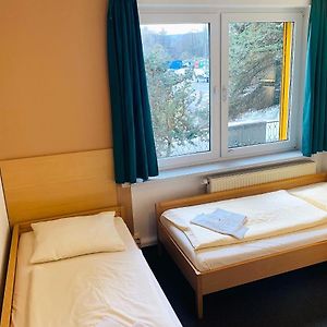 Economy Zimmer mit zwei Einzelbetten